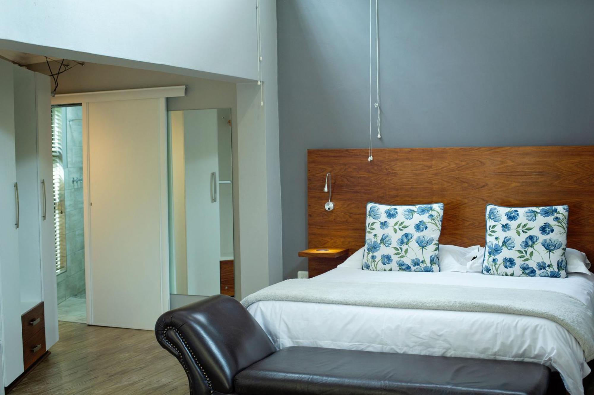 Crisp Guest Rooms บลูมฟอนเทน ภายนอก รูปภาพ