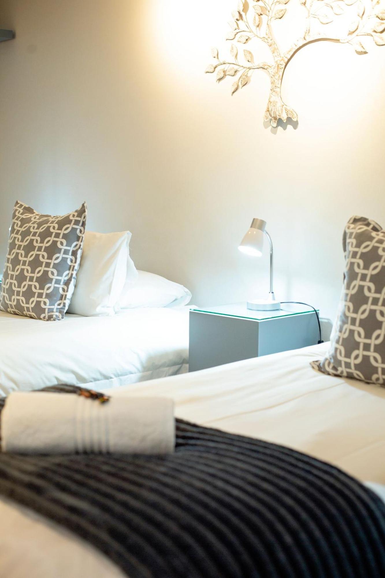 Crisp Guest Rooms บลูมฟอนเทน ภายนอก รูปภาพ